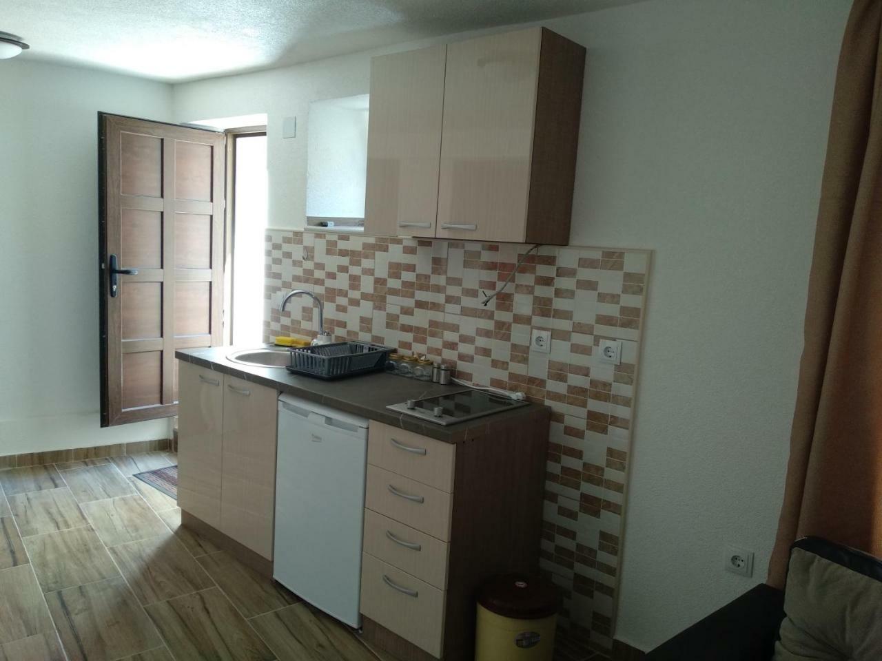 At George'S Apartments Ohrid Exterior photo