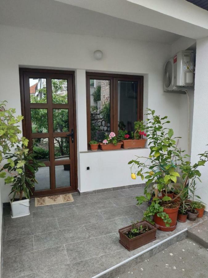 At George'S Apartments Ohrid Exterior photo