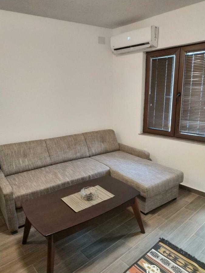 At George'S Apartments Ohrid Exterior photo